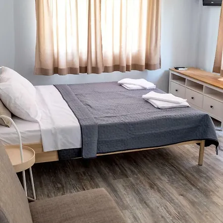 The Brick House Apartment *