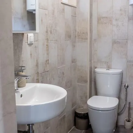 The Brick House Apartment